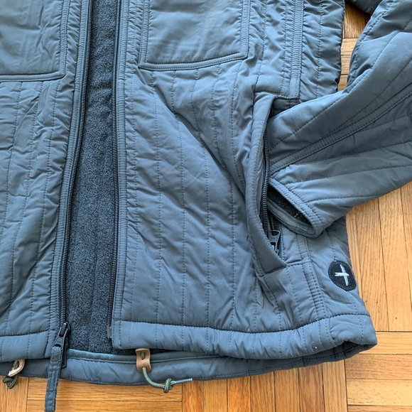 relwen vertical windproof insulator jacket
